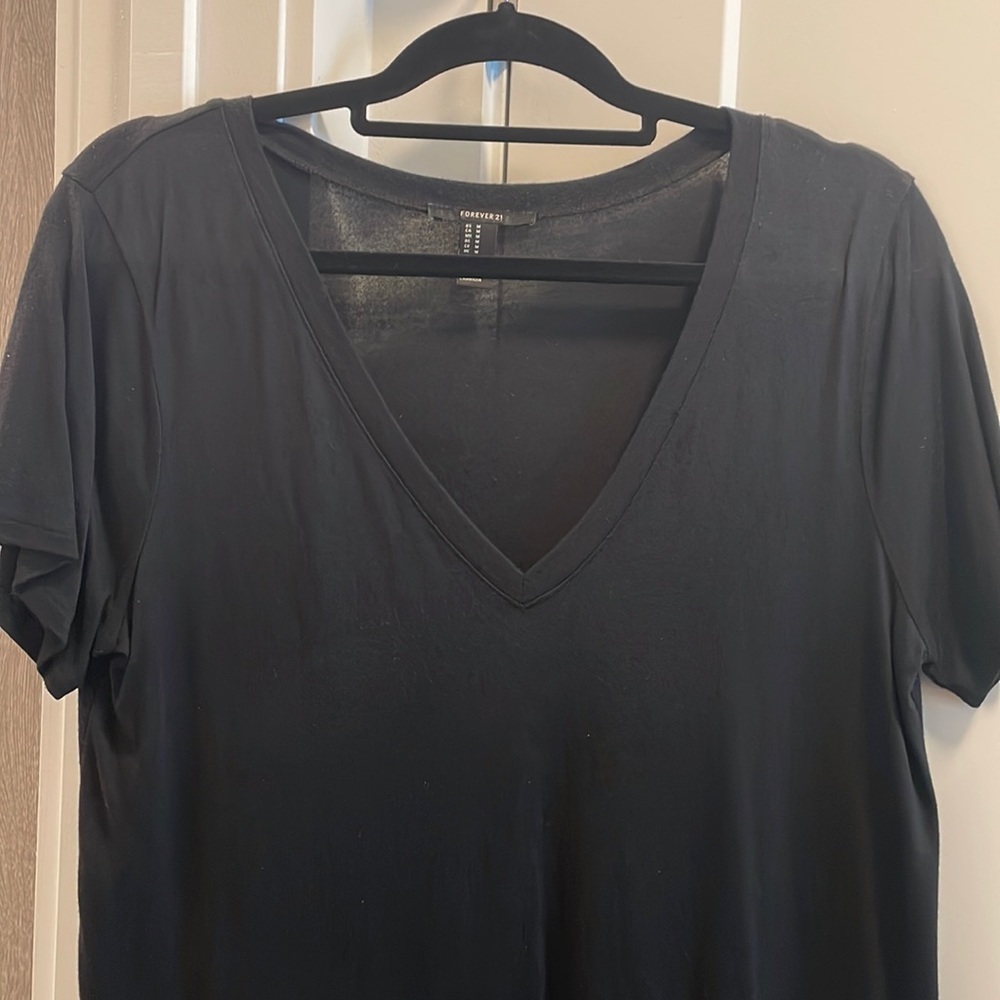 Like new black tee